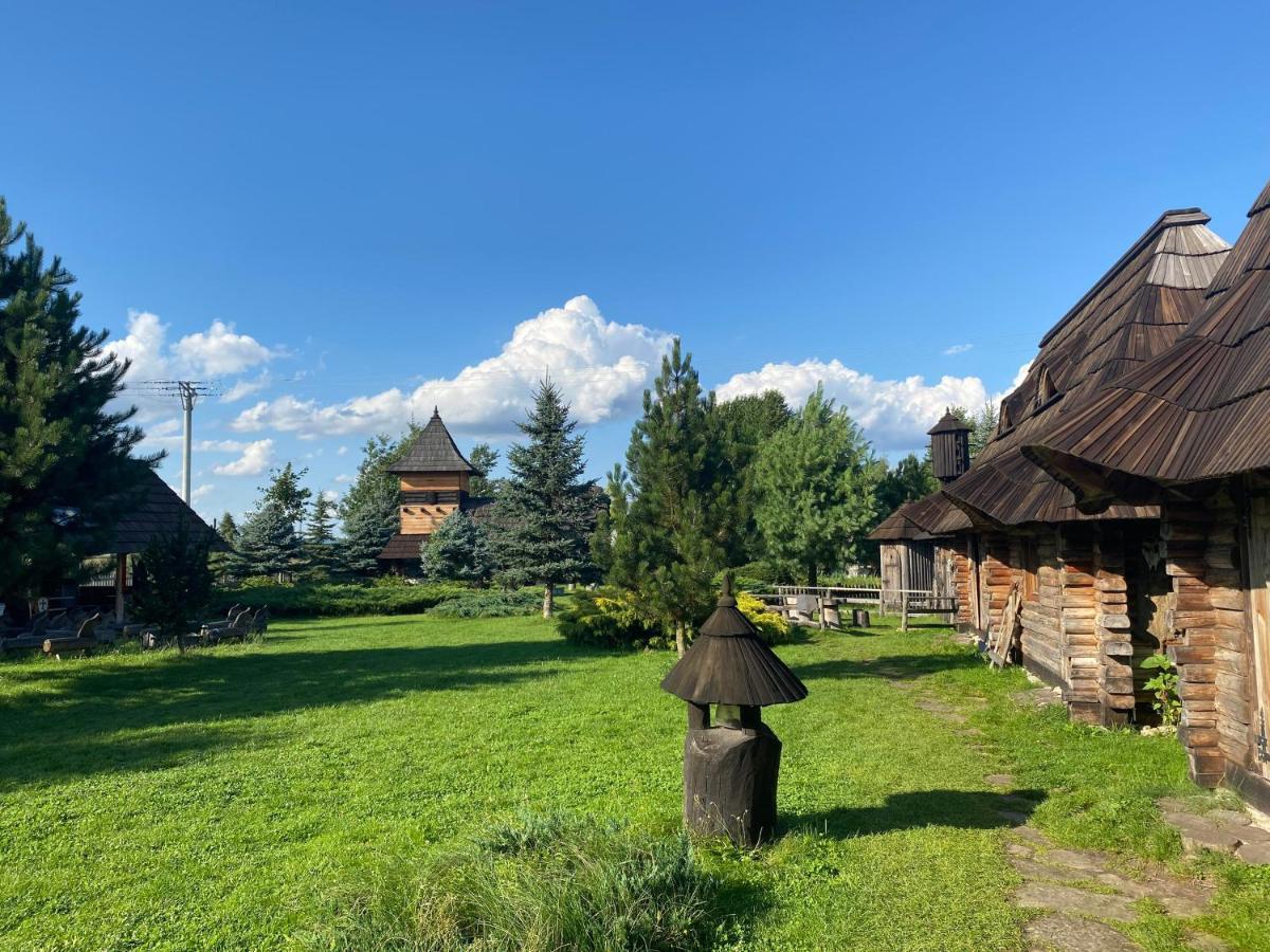 Hotel Gród Pędzików Chęciny Exterior foto