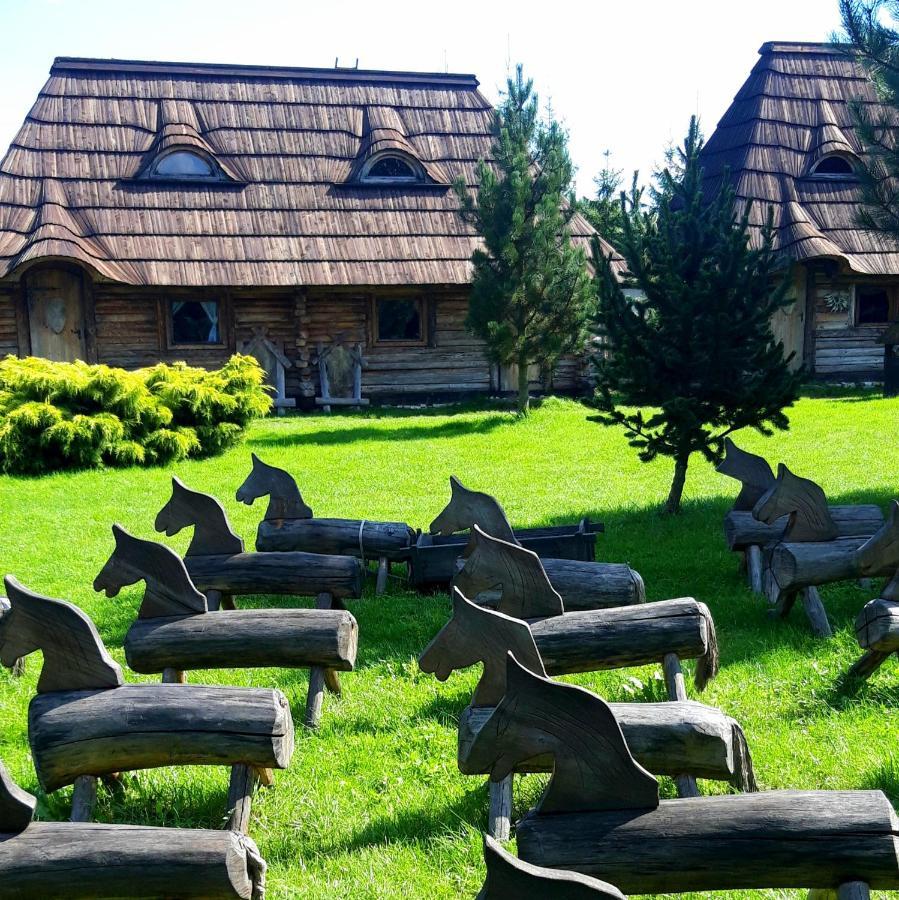 Hotel Gród Pędzików Chęciny Exterior foto